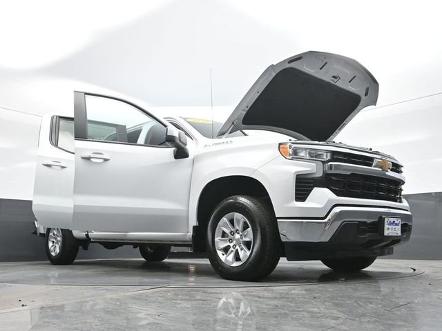 Used 2023 White Chevrolet LT image 32