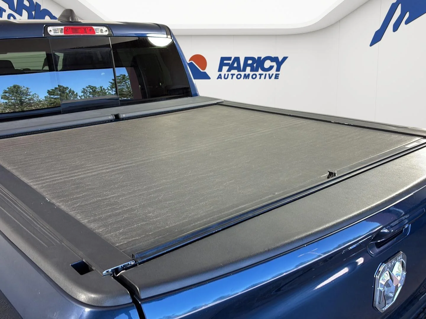 Used 2020 Patriot Blue Pearlcoat Ram Laramie image 13