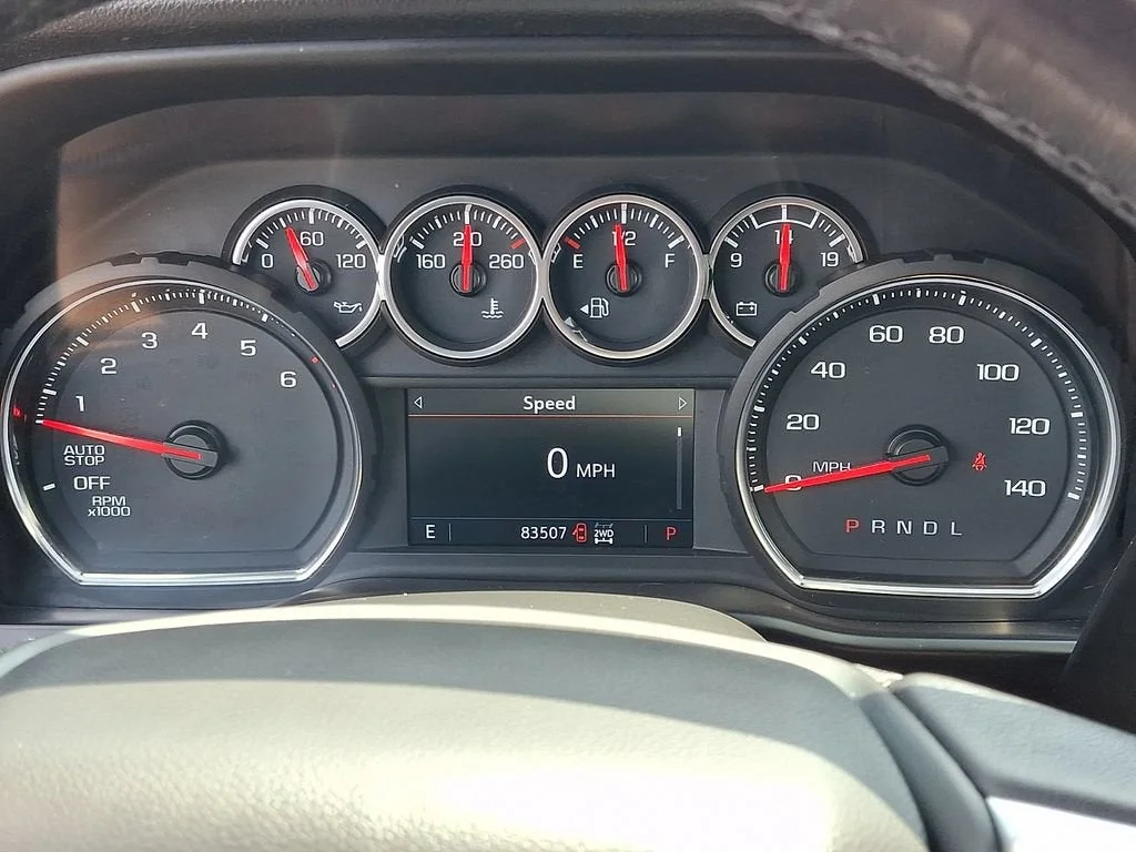 Used 2020 BLACK Chevrolet RST image 59