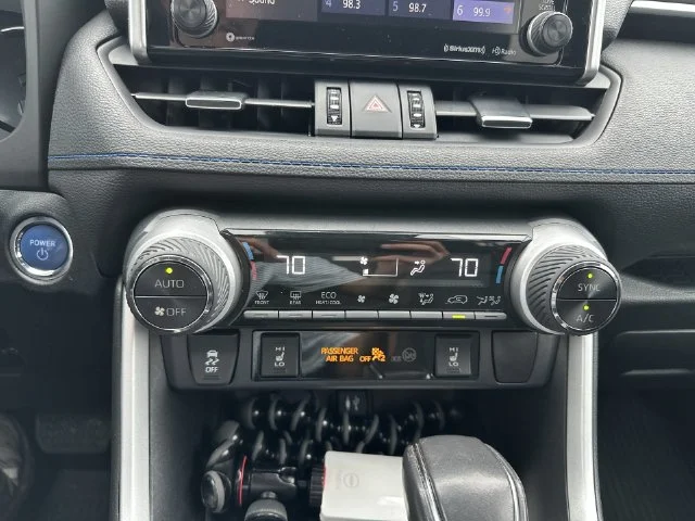 Used 2019 White Toyota XSE image 19