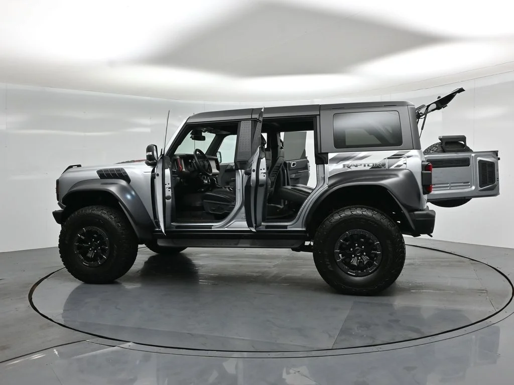 Used 2024 Silver Ford Raptor image 37