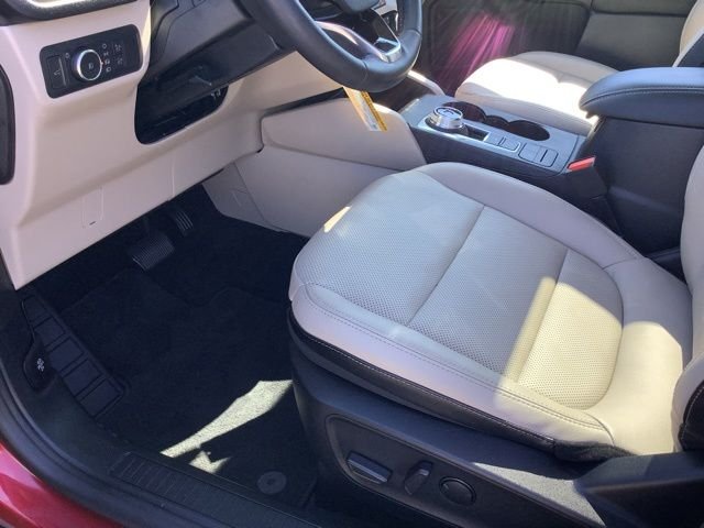 2022 Ford Escape SEL - Photo 16