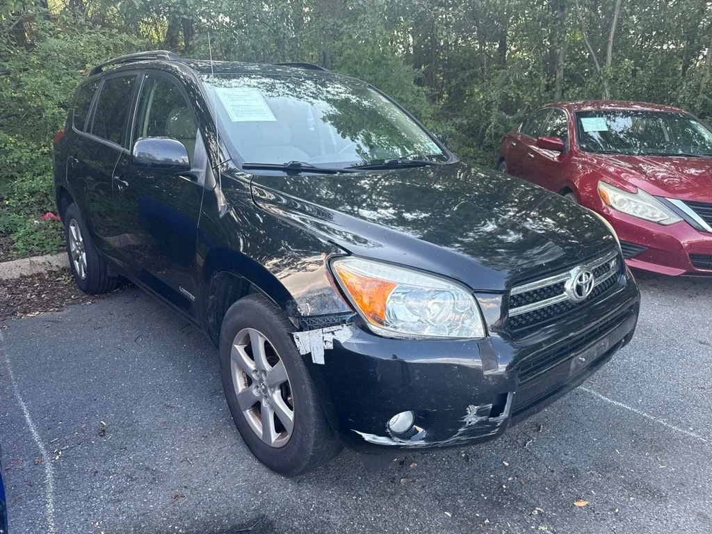 Used 2008  Toyota Limited image 3