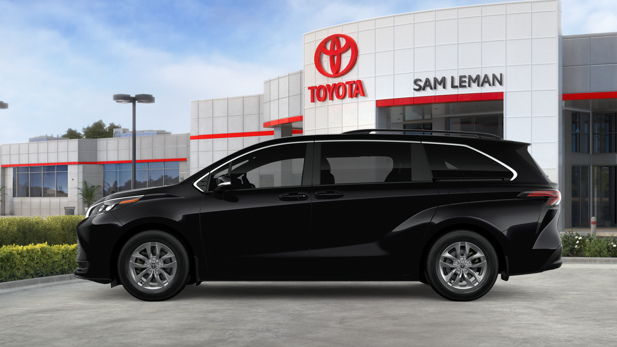 New 2026 Midnight Black Metallic Toyota LE image 17