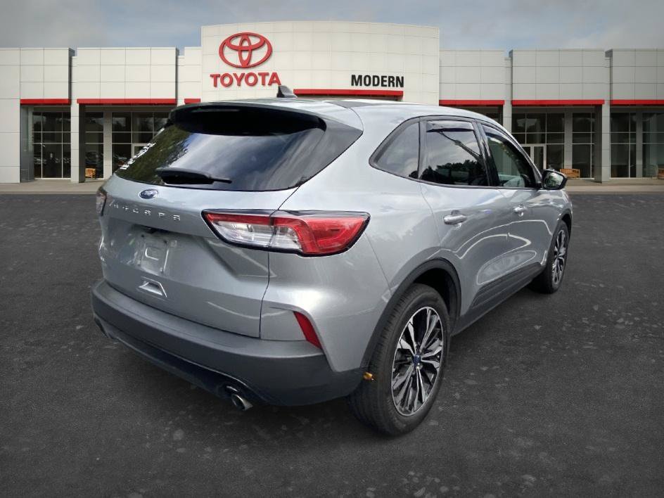Used 2022 Silver Metallic Ford SE image 23