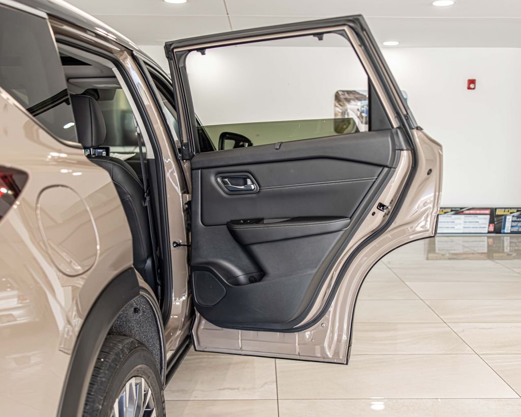 Used 2025 Black Nissan SL image 42