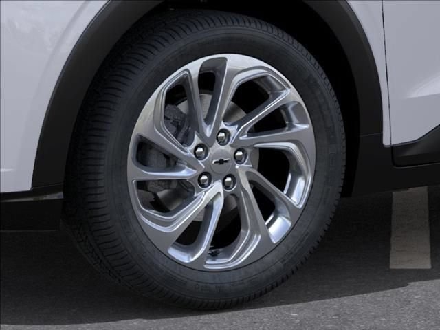 New 2027 Summit White Chevrolet LT image 9