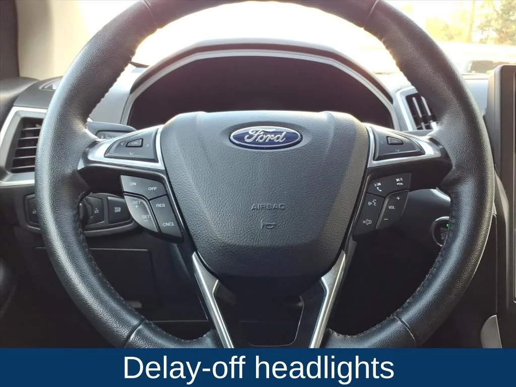 Used 2024 White Ford SEL image 11