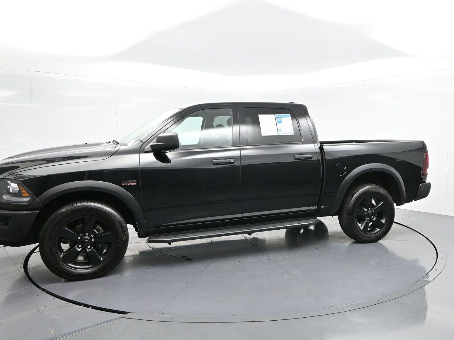 Used 2020 Diamond Black Crystal Pearlcoat Ram Warlock image 4
