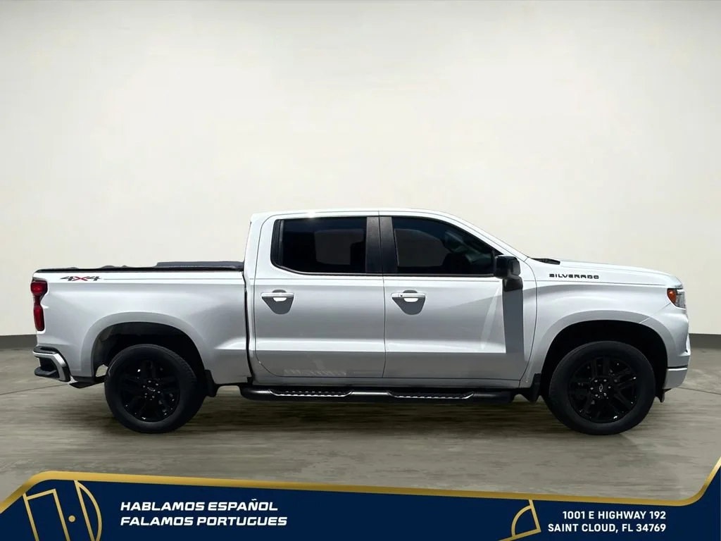 Used 2023 Summit White Chevrolet RST image 8
