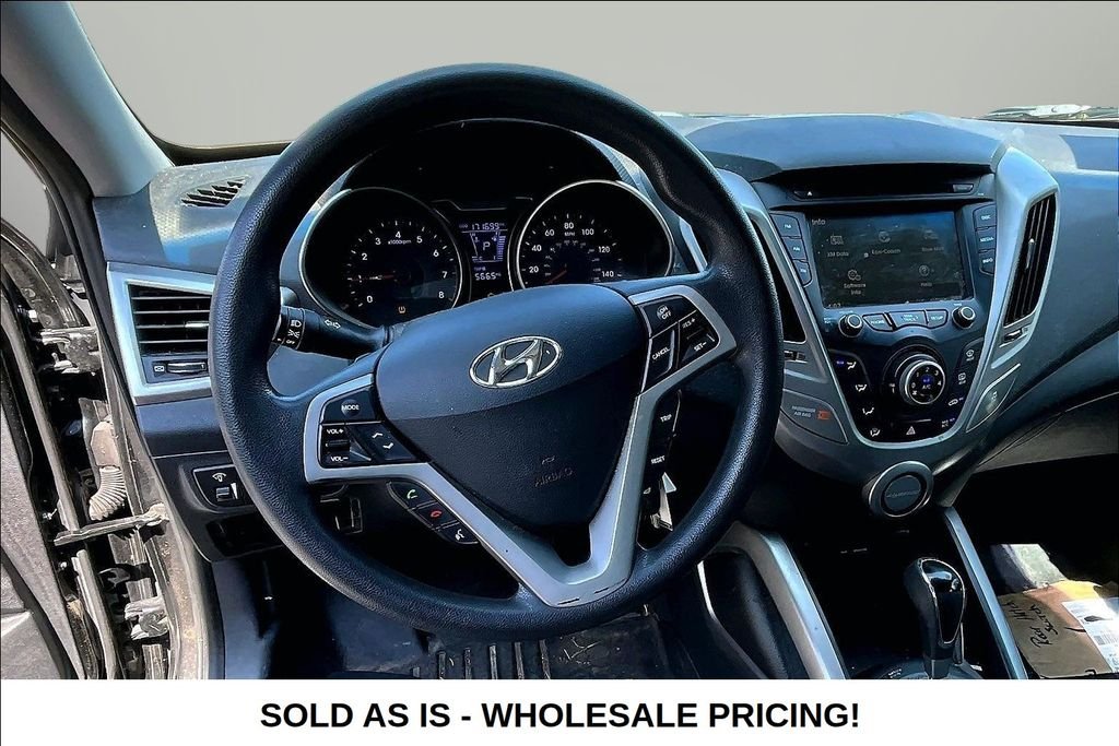 Used 2012 Black Hyundai Base image 8