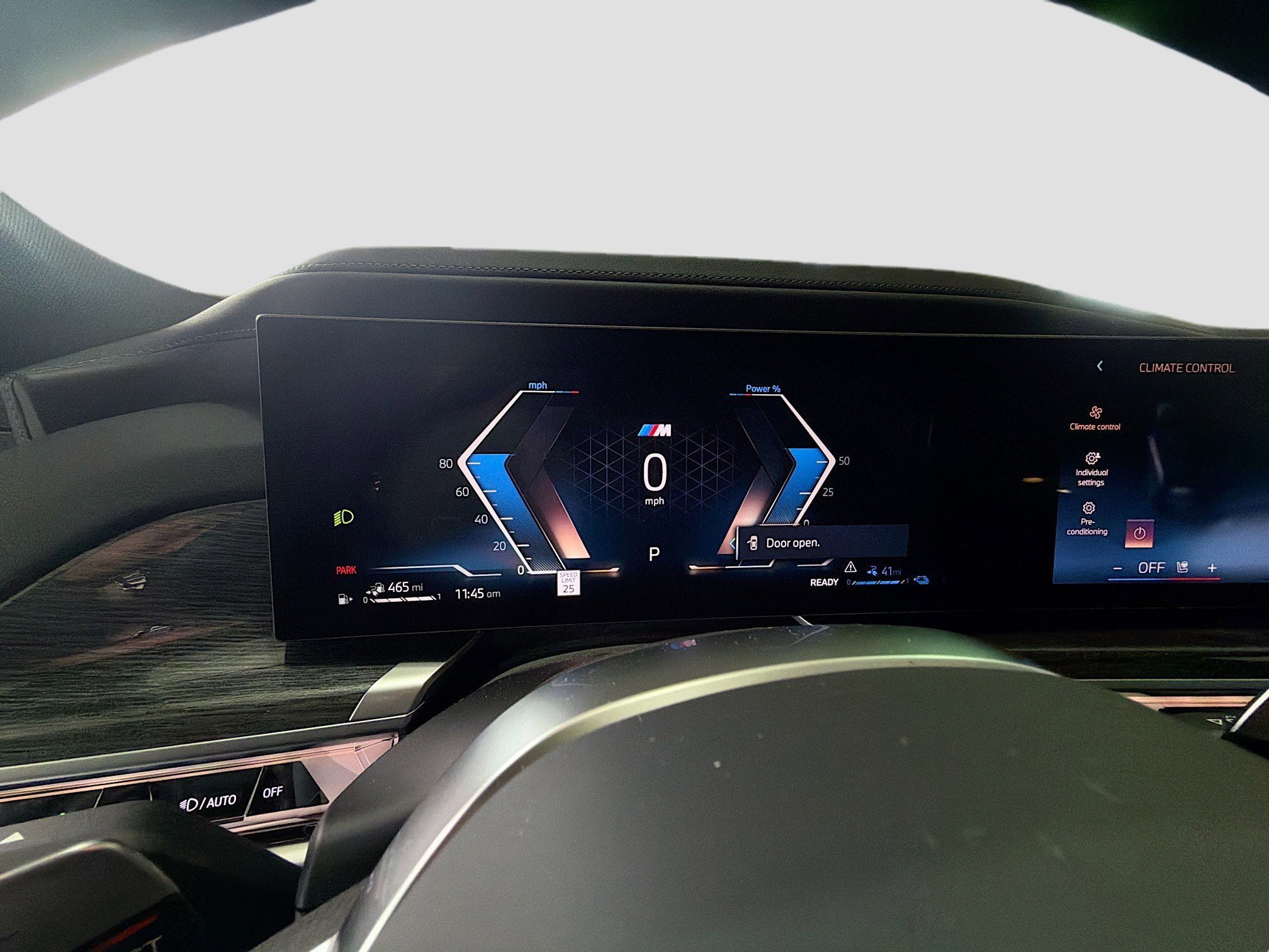 2026 BMW 7 Series 750e - Photo 41