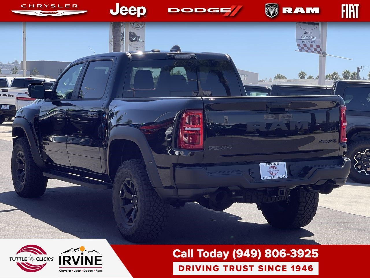 New 2026 Diamond Black Crystal Pearl-Coat Exterior Paint RAM RHO image 4