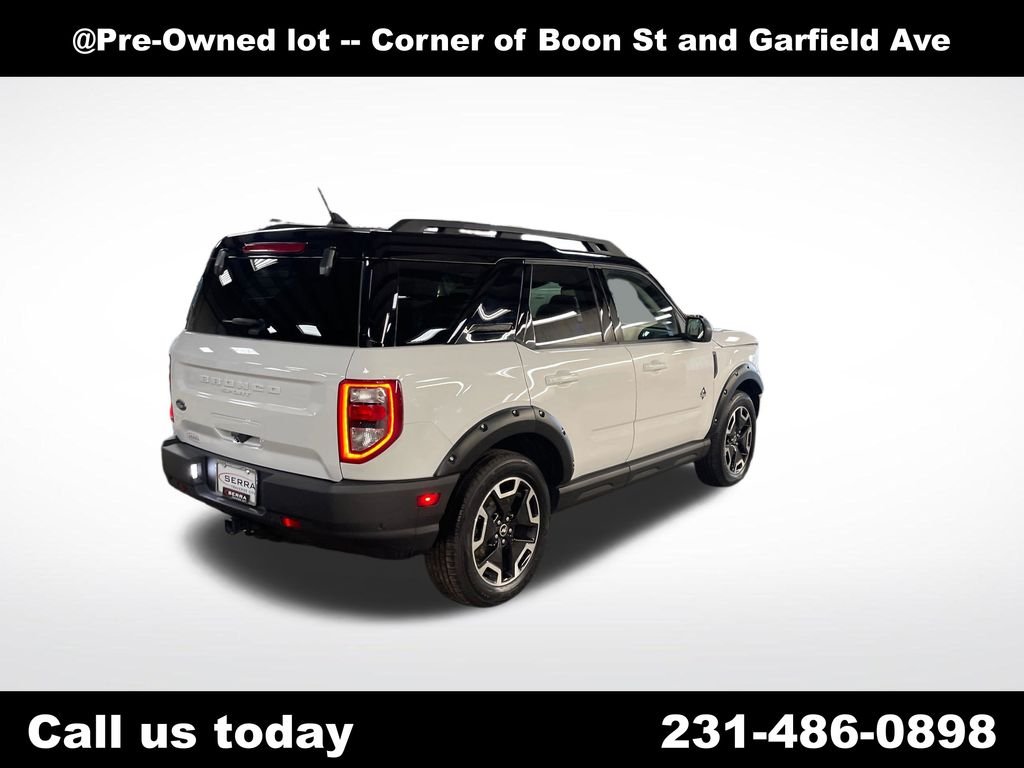 Used 2022 White Ford Outer Banks image 5