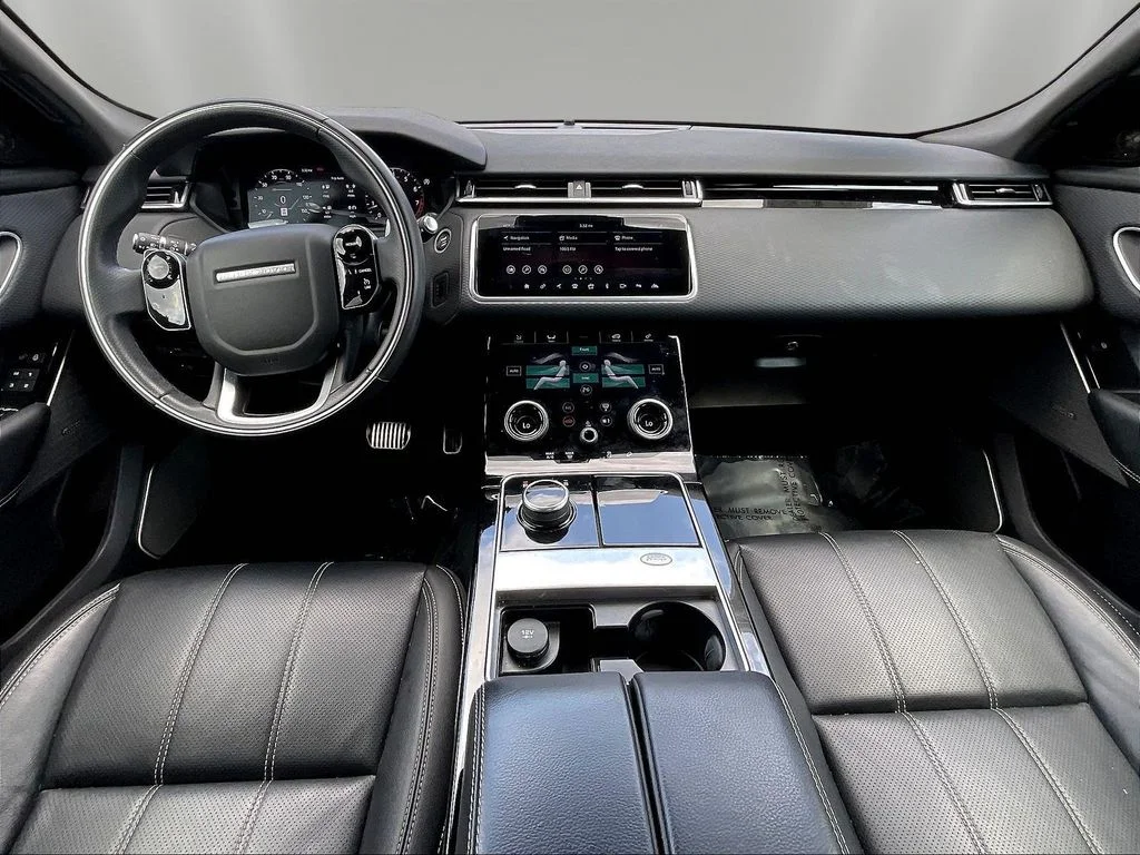 Used 2020 Fuji White Land Rover P250 R-Dynamic S image 7