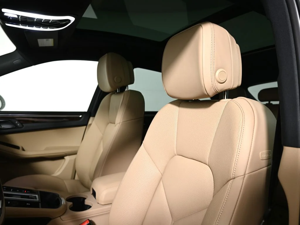2026 Porsche Macan - Photo 15