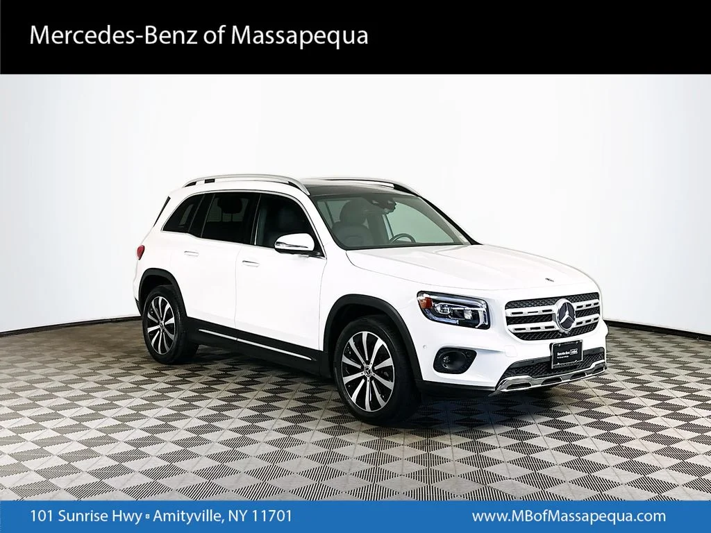 Used 2022 White Mercedes-Benz GLB 250 image 1