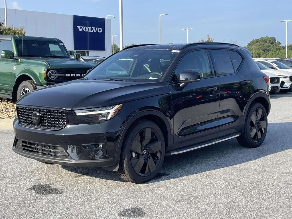 New 2026 Onyx Black Volvo Ultra Black Edition image 25