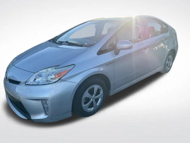 Used 2015 Silver Toyota One image 2