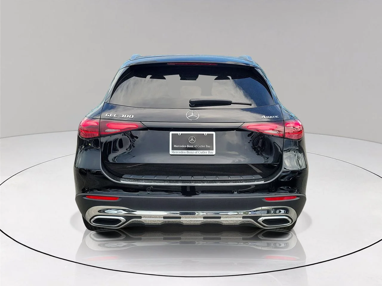 New 2027 Black Mercedes-Benz GLC 300 image 5