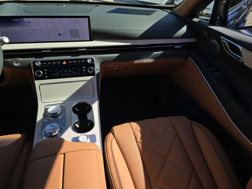 New 2026 Black Genesis 3.5T Prestige image 9