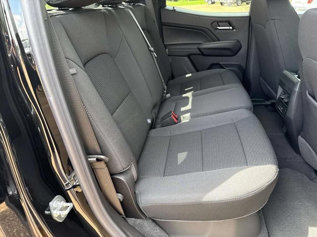 New 2026 Onyx Black GMC Elevation image 18