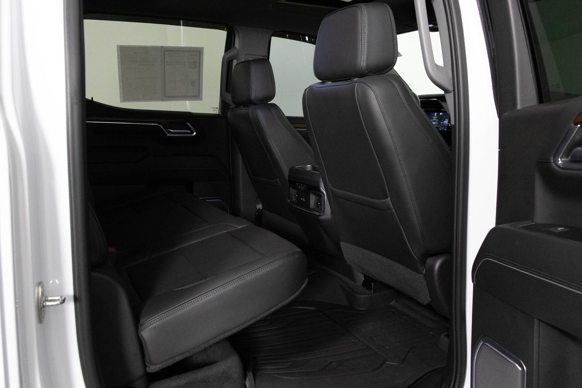 2022 GMC SIERRA - Image 35