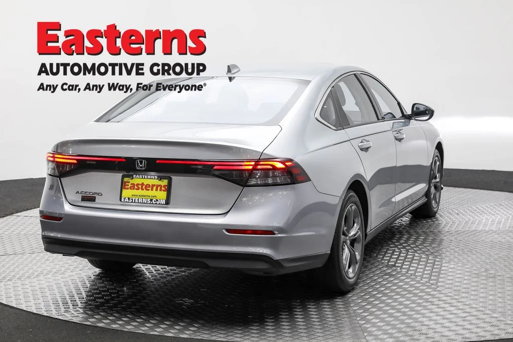 Used 2024 Silver Honda EX image 5