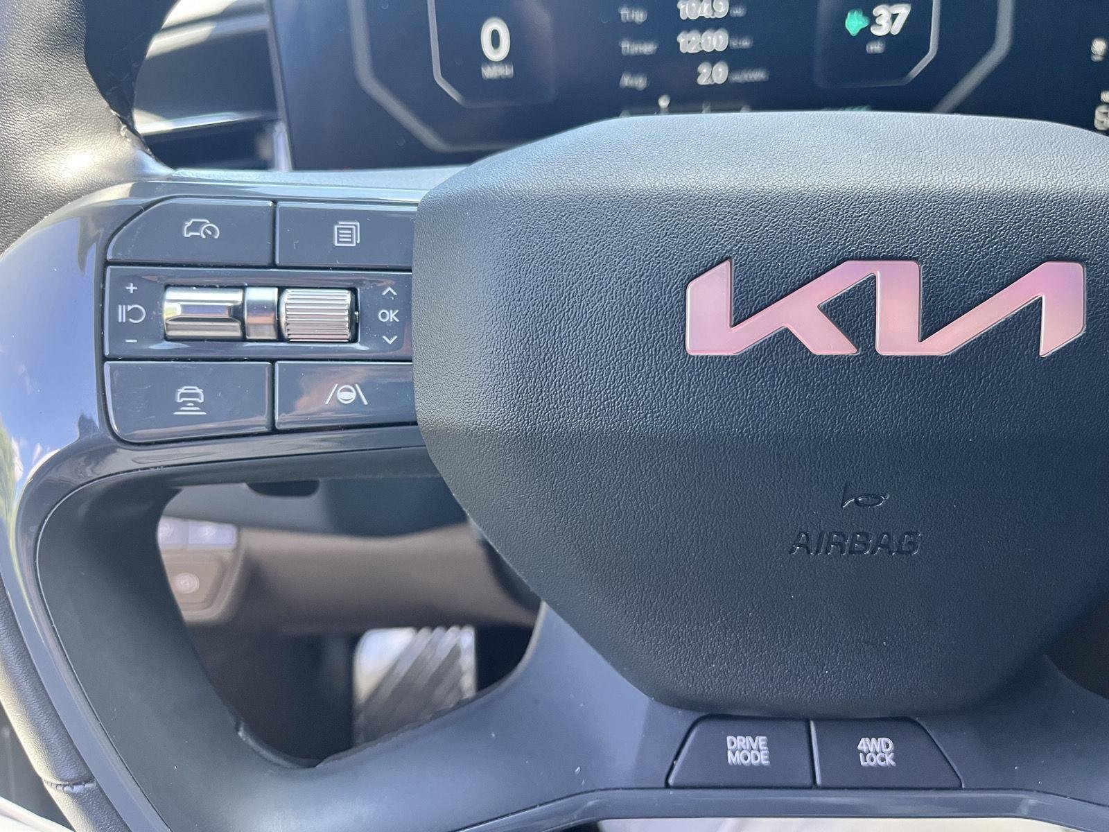 Used 2024 Ivory Silver Gloss Kia GT-Line image 26