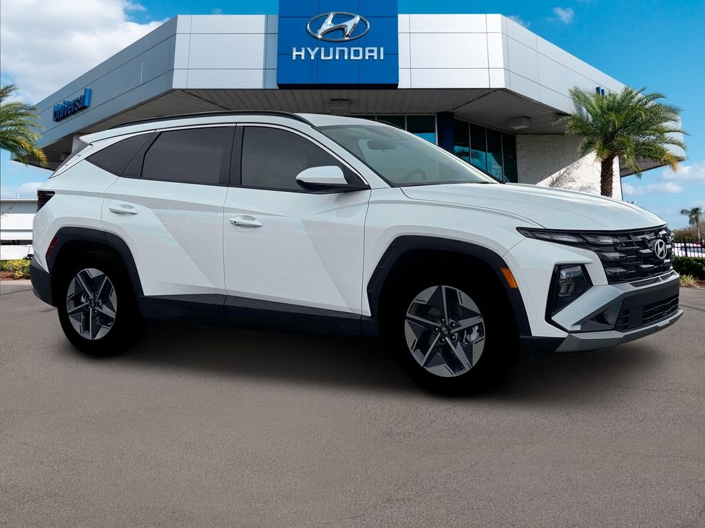 New 2026 White Hyundai SEL FWD image 30