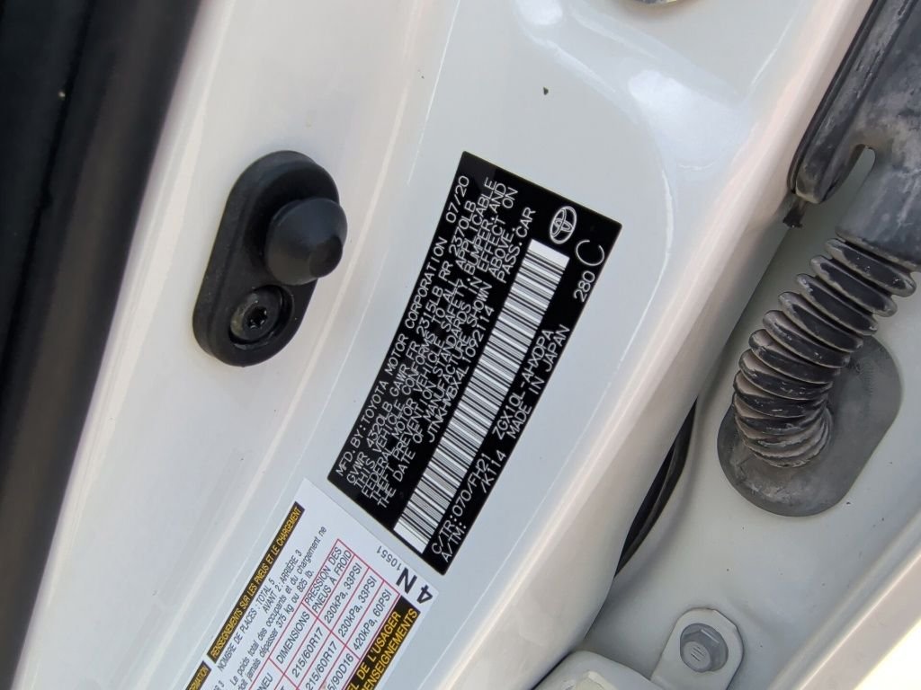 Used 2020 White Toyota LE image 40