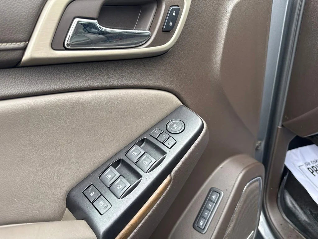 Used 2018 Gray GMC Denali image 23