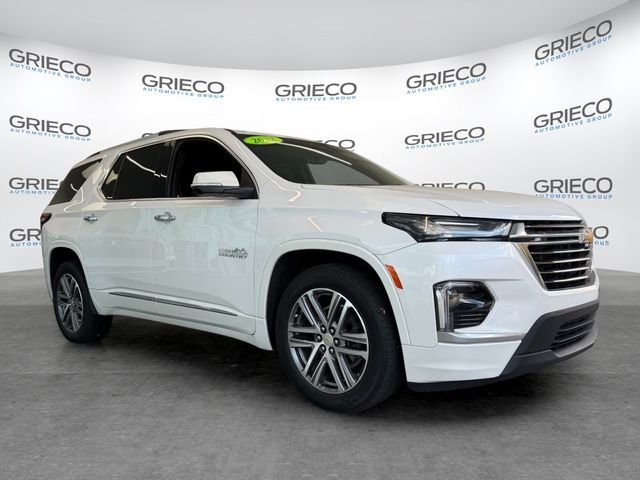 2022 Chevrolet Traverse AWD High Country's photo