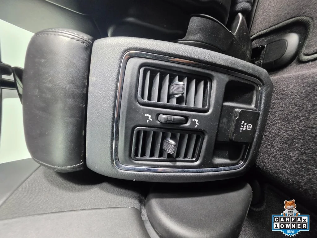 Used 2017 Silver Jeep Altitude image 19