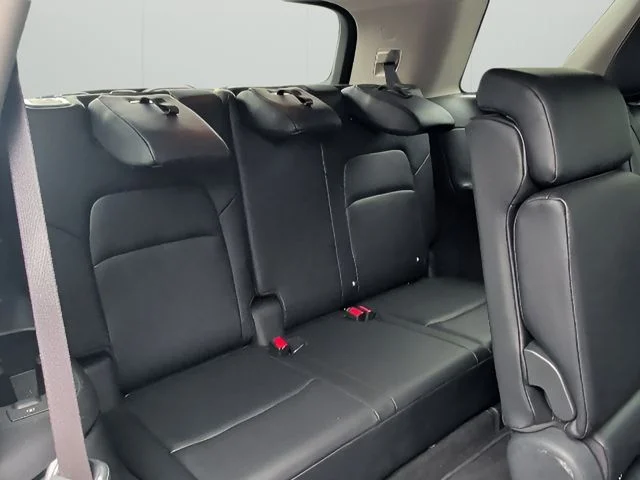 Used 2023 Black Nissan SL image 48