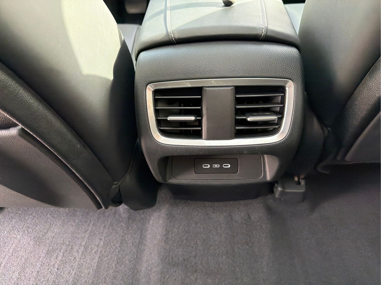 Used 2023 Platinum White Pearl Acura Technology Package image 37