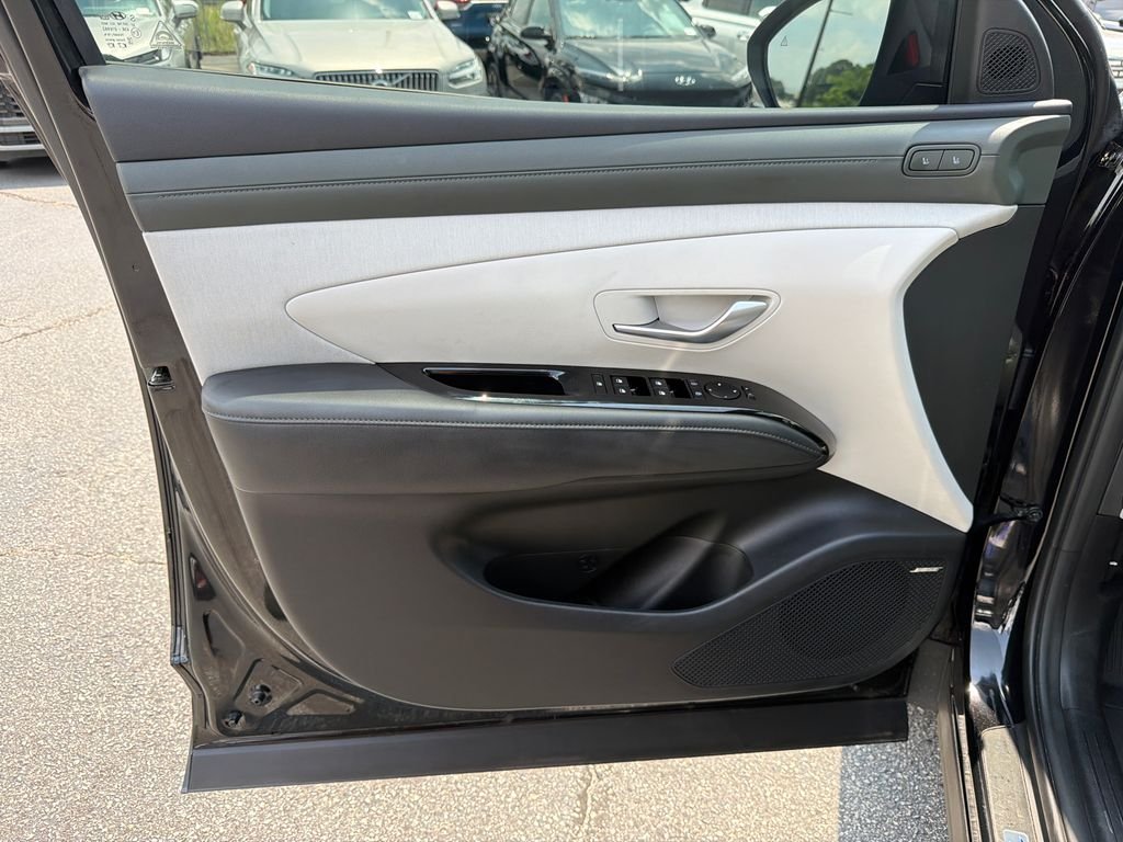 2025 Hyundai Tucson Limited - Photo 10