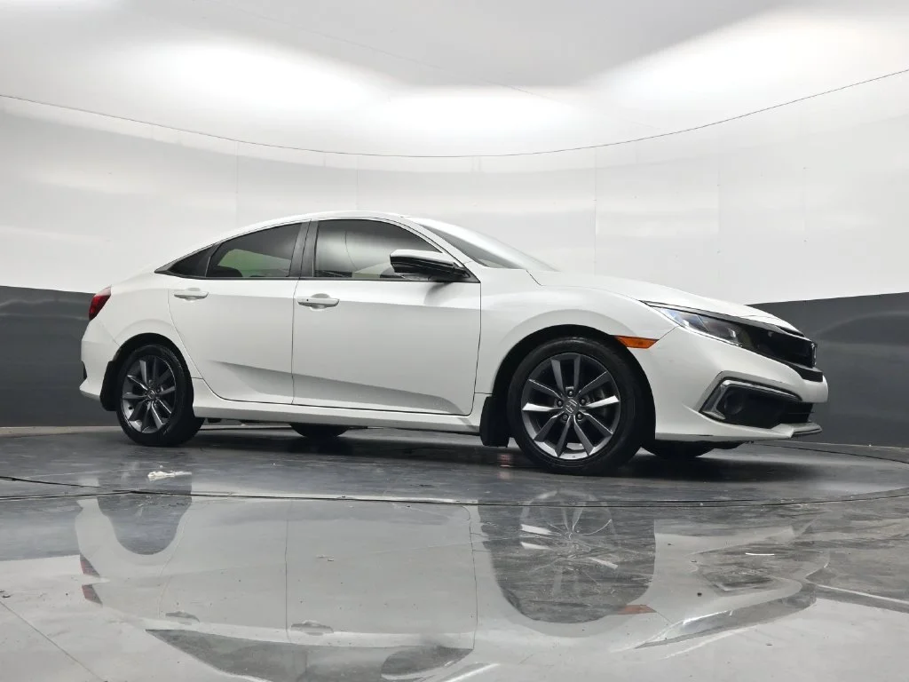Used 2019  Honda EX image 25
