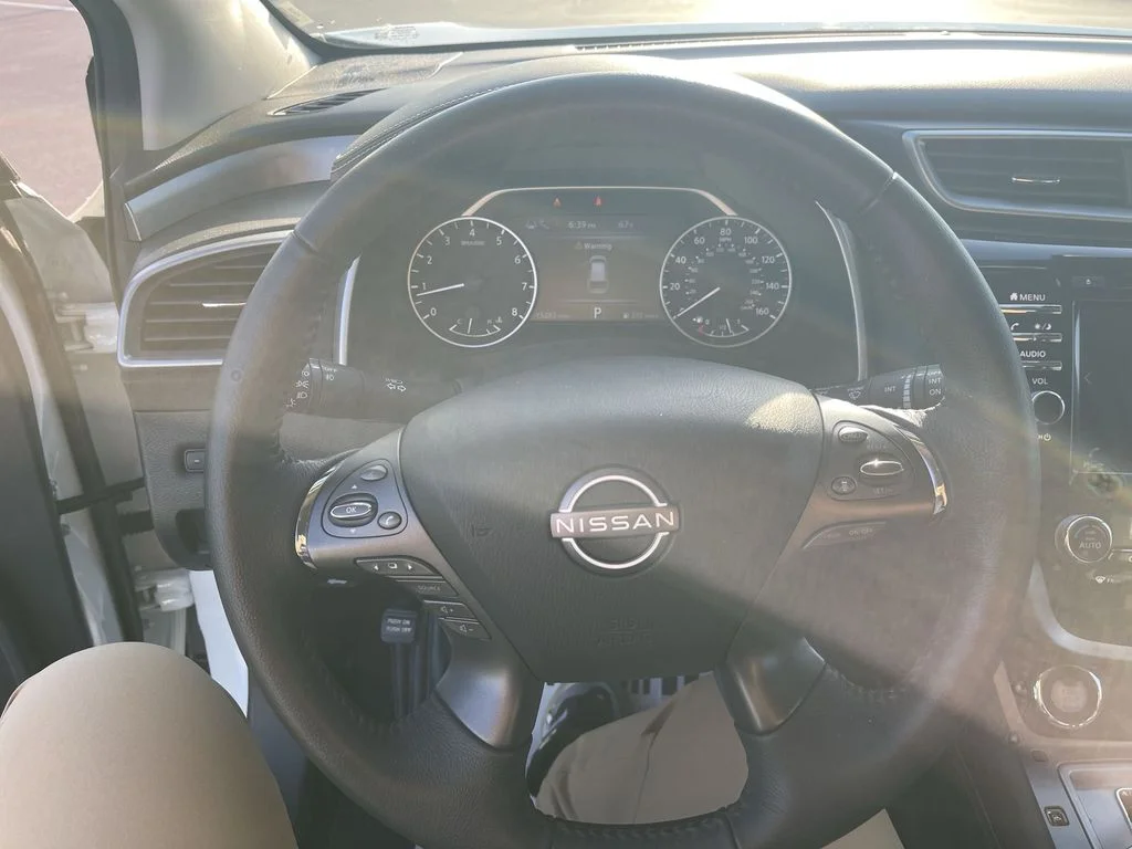 Used 2023 White Nissan SV image 16