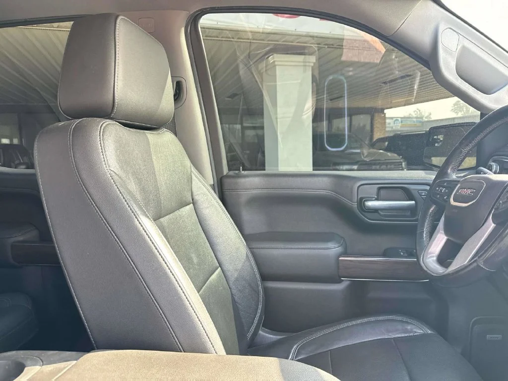 Used 2019 Black GMC SLT image 31