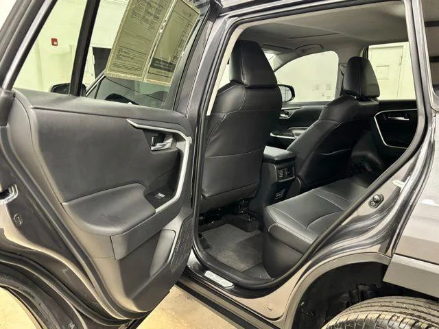 Used 2024 MAGNETIC GRAY MET. Toyota  image 18