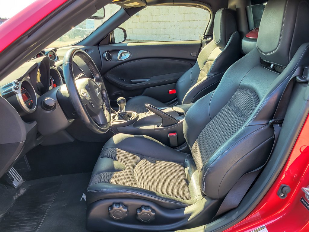 Used 2018 Passion Red Nissan Touring Sport image 10