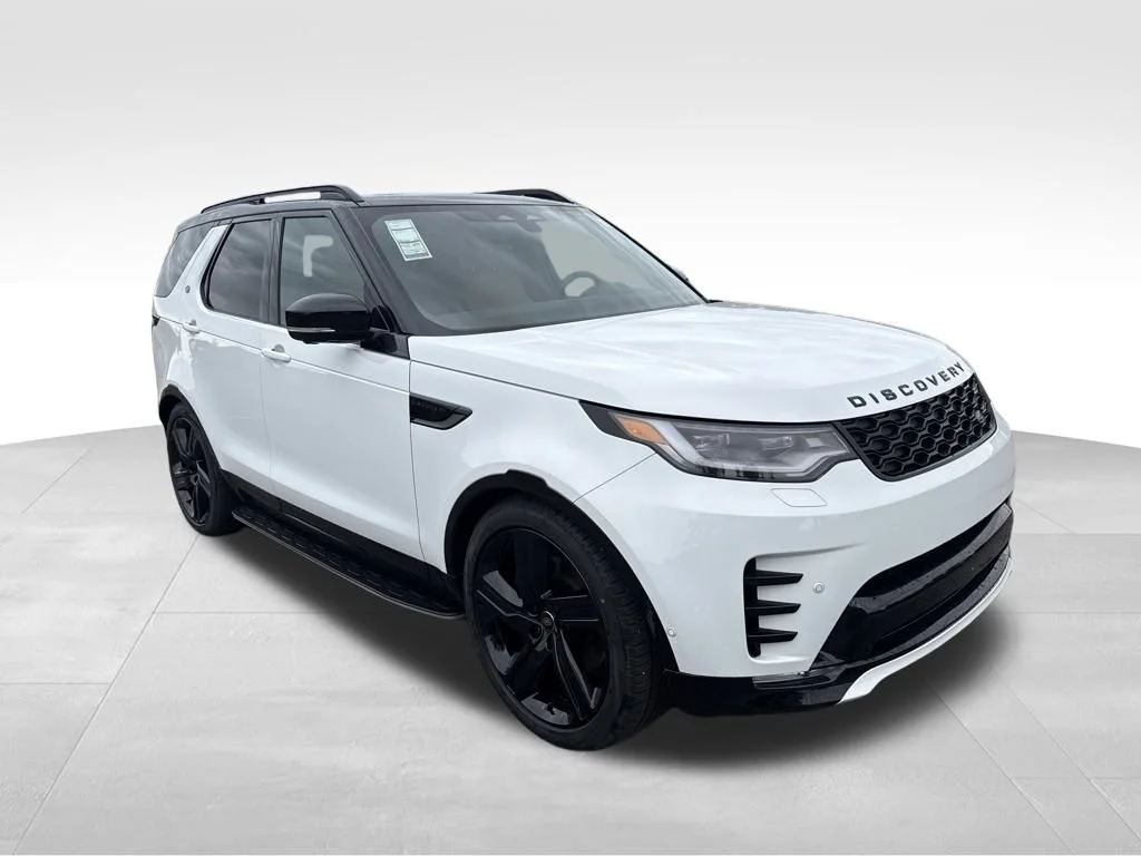 Certified Used 2025 White Land Rover Dynamic SE image 5