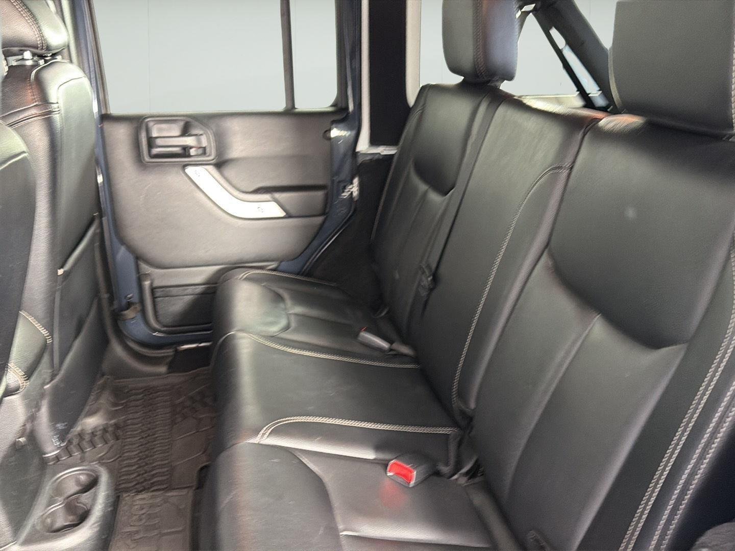 Used 2017 Rhino Clearcoat Jeep Rubicon Hard Rock image 21