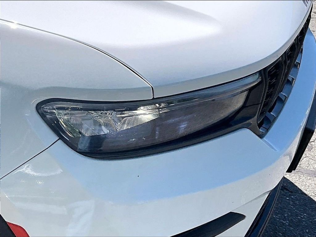 Used 2023 Bright White Clearcoat Jeep Altitude X image 31