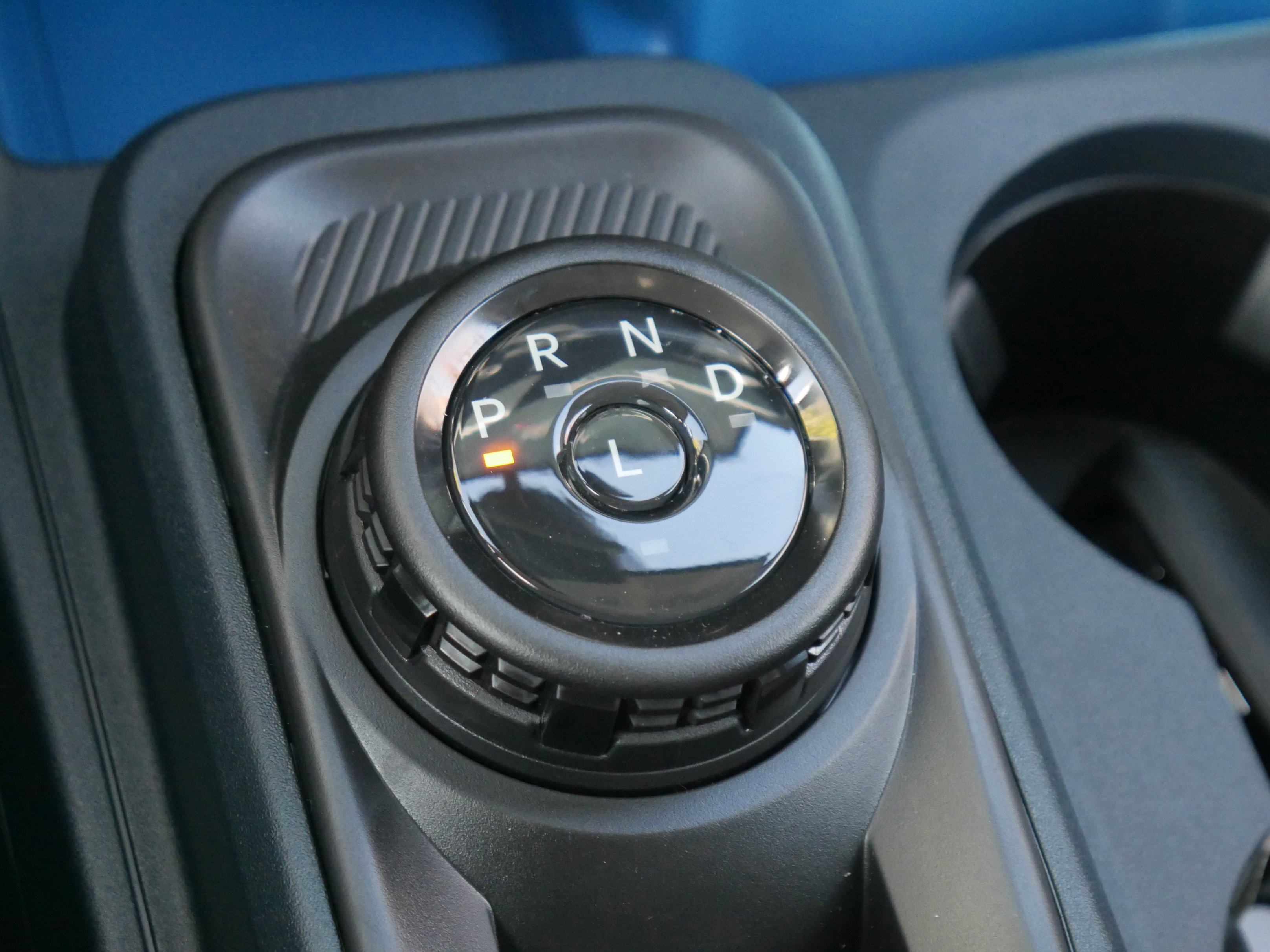 New 2025 Azure Gray Metallic Tri-Coat Ford XLT image 14