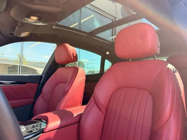 Used 2023  Maserati Modena image 15
