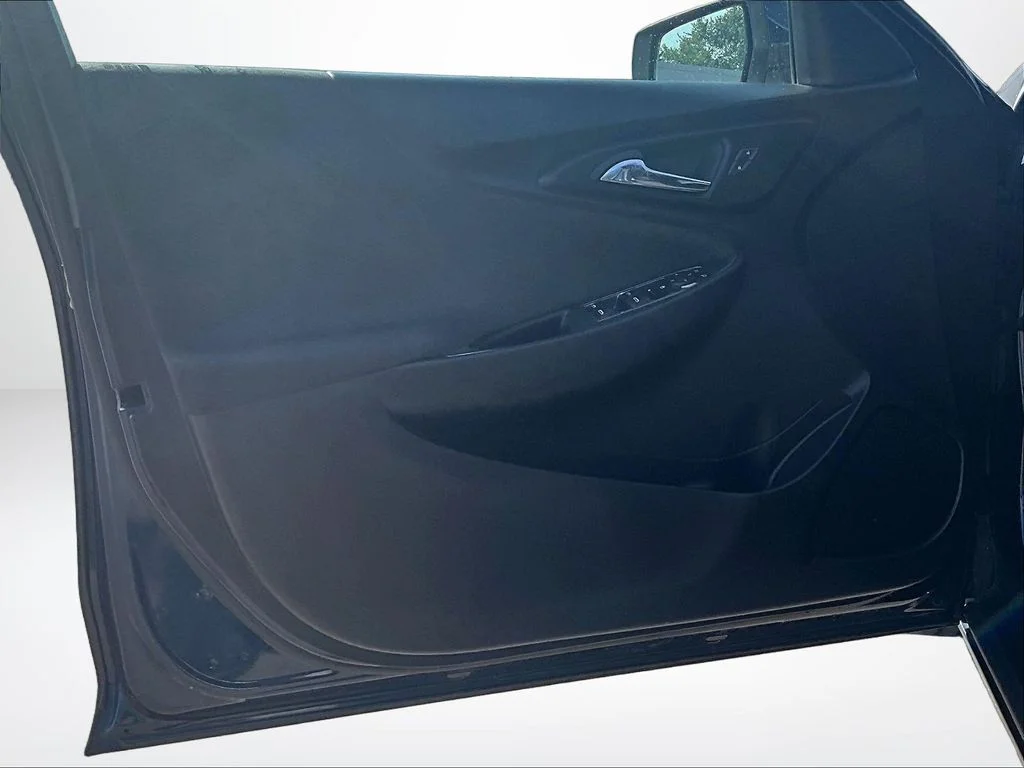 Used 2020 Blue Chevrolet LT image 23