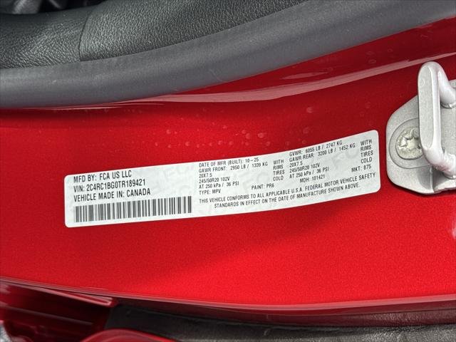 New 2026 Red Hot Pearl-Coat Exterior Paint Chrysler Select image 65