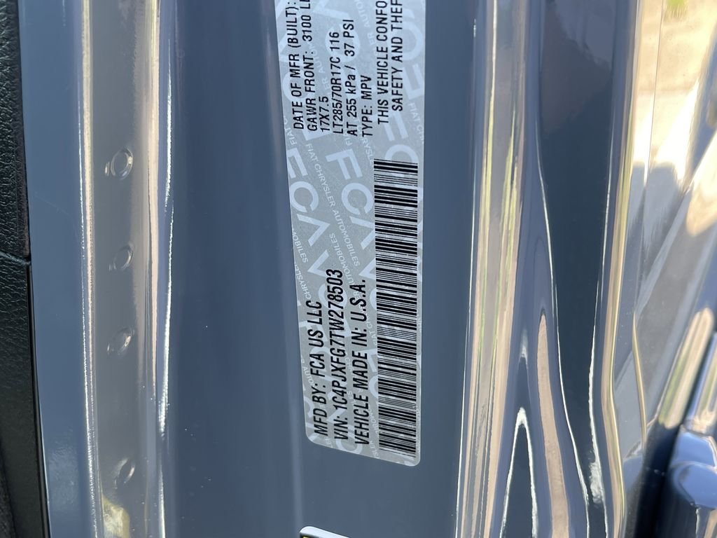 New 2026 Anvil Clear-Coat Exterior Paint Jeep Rubicon image 43